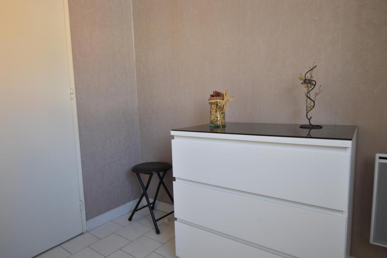 Appartement Proche plage Le Grau-du-Roi Buitenkant foto